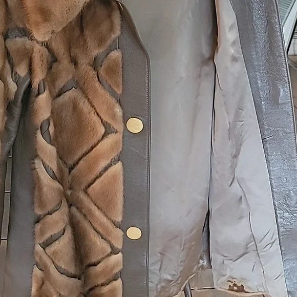 Vintage Mink Coat - Picture 9 of 9